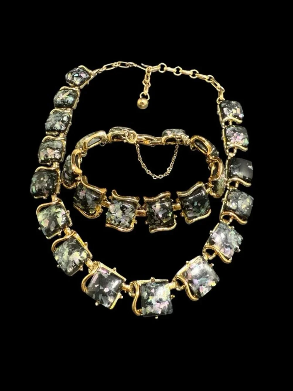 Coro Pegasus Jewelry Set Confetti Lucite Bracelet Necklace Signed